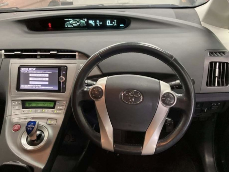 PRIUS PHV