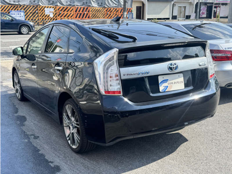 PRIUS PHV