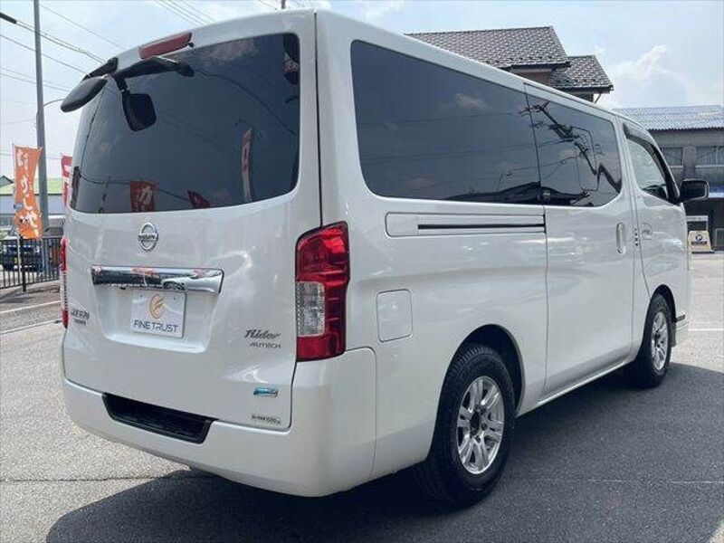 NV350 CARAVAN