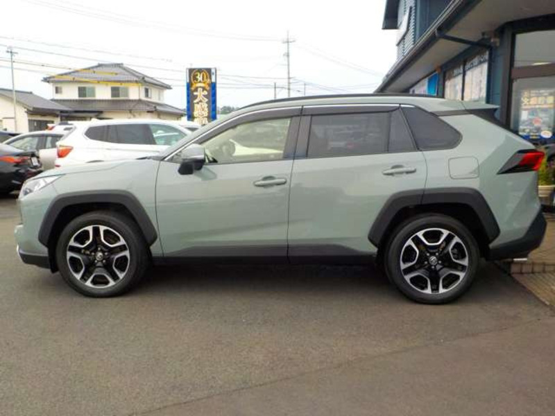 RAV4