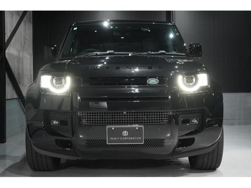 DEFENDER