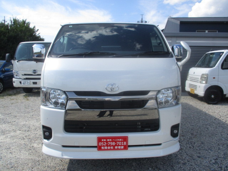 HIACE VAN