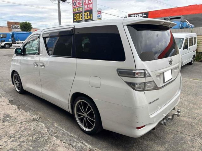 VELLFIRE