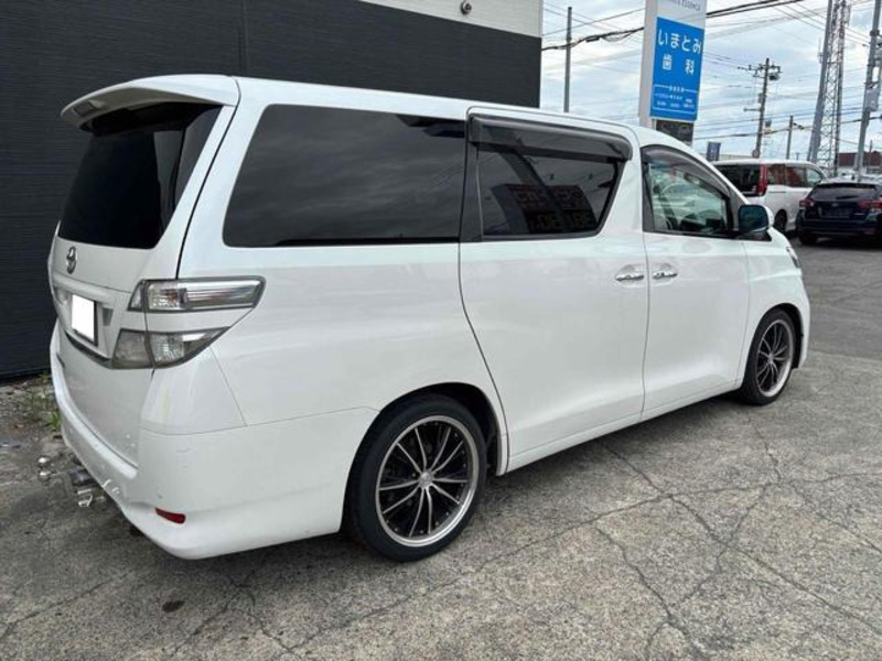 VELLFIRE