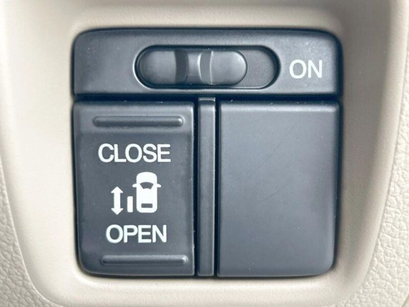 N BOX