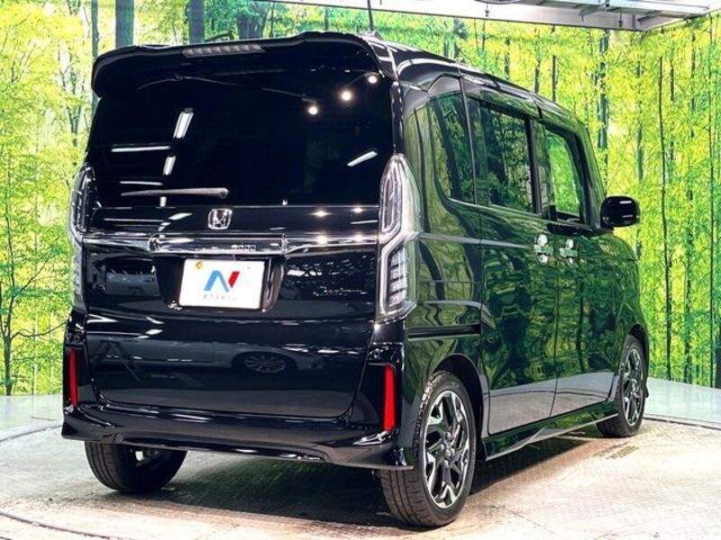 N BOX CUSTOM