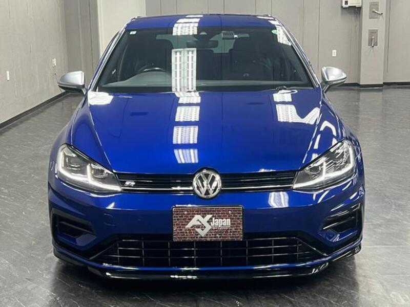 GOLF R