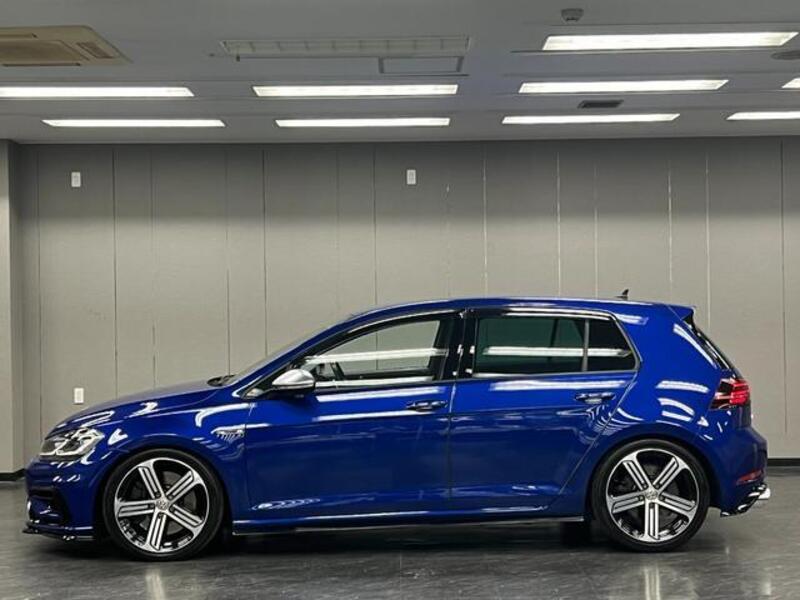 GOLF R