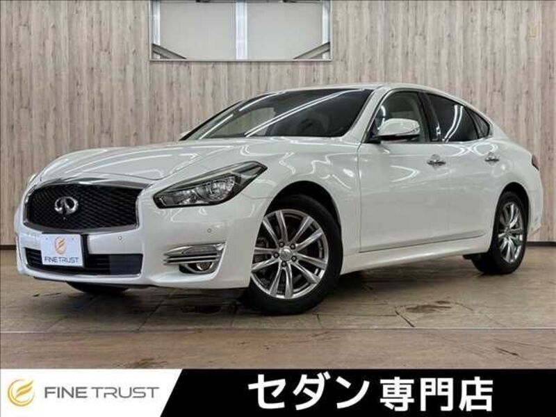 NISSAN FUGA