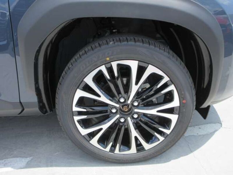 YARIS CROSS