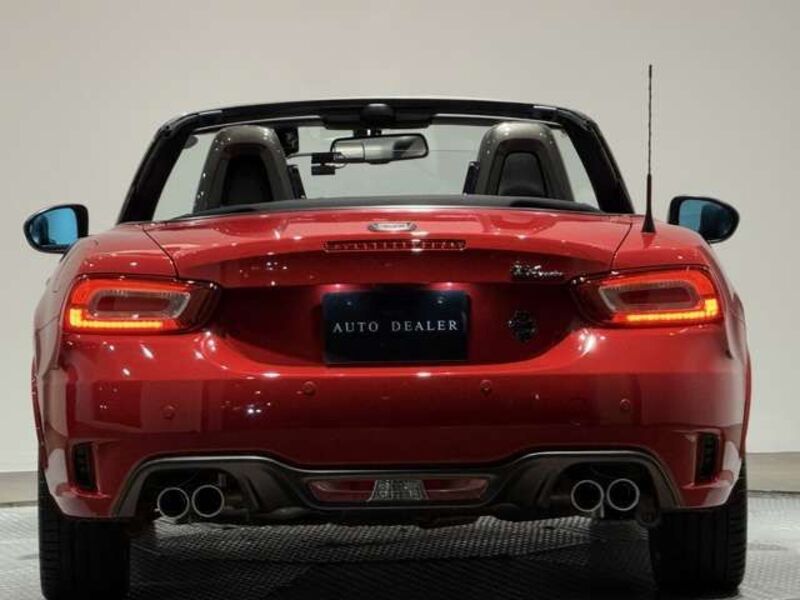 ABARTH 124 SPIDER