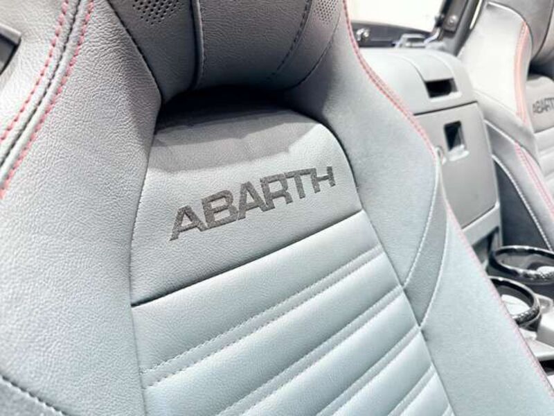 ABARTH 124 SPIDER