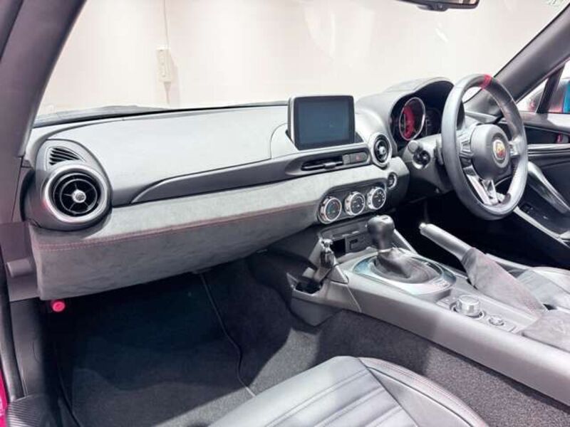 ABARTH 124 SPIDER