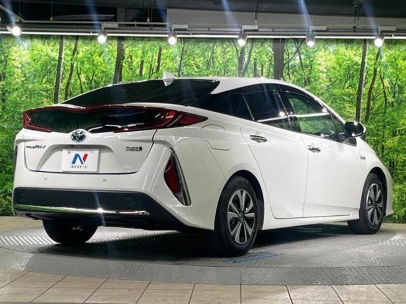PRIUS PHV