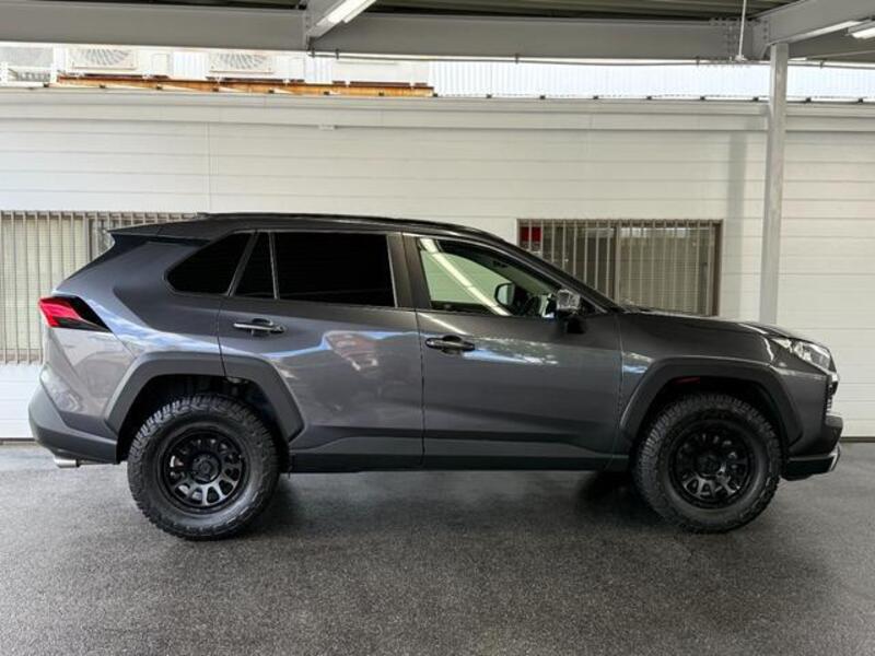 RAV4