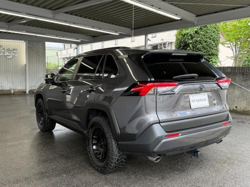 RAV4