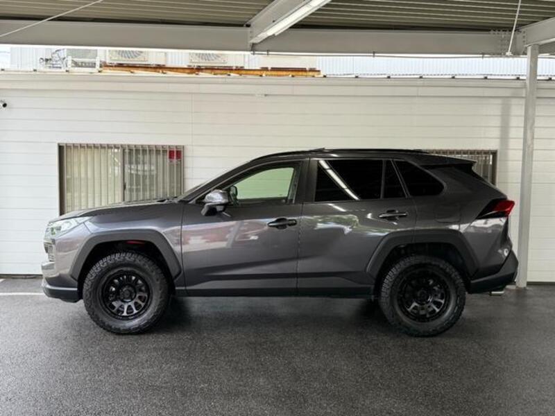 RAV4