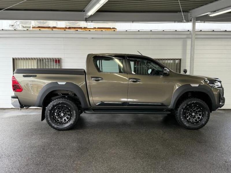 HILUX
