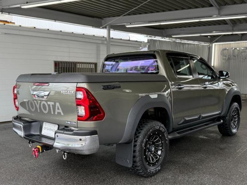 HILUX