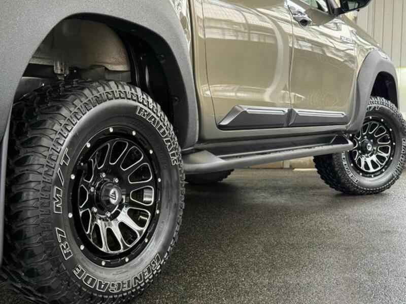 HILUX
