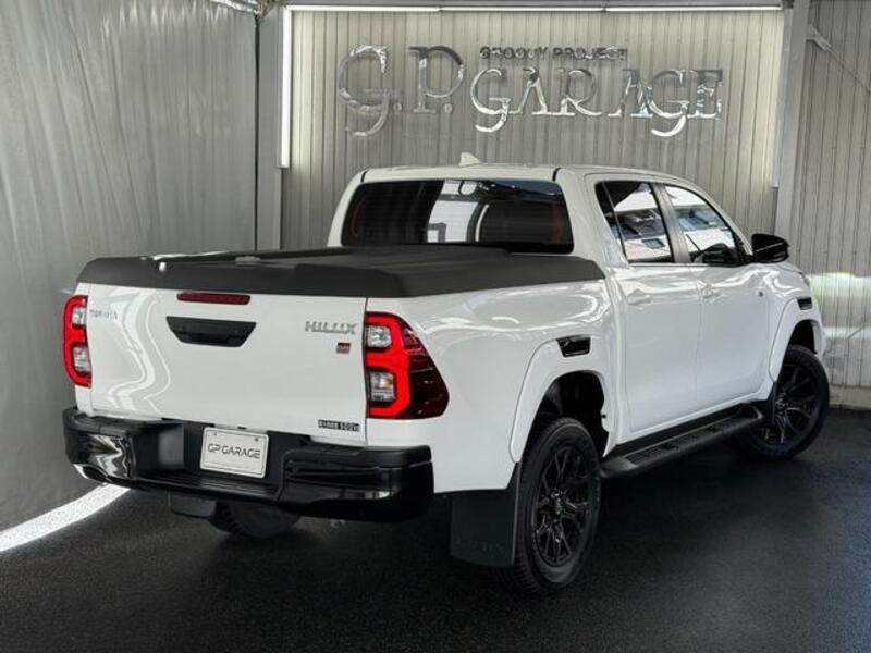 HILUX