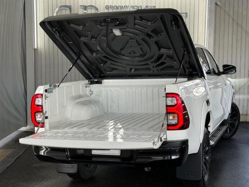 HILUX