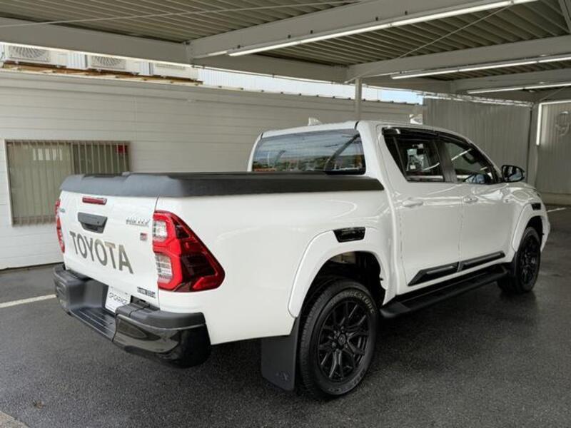 HILUX
