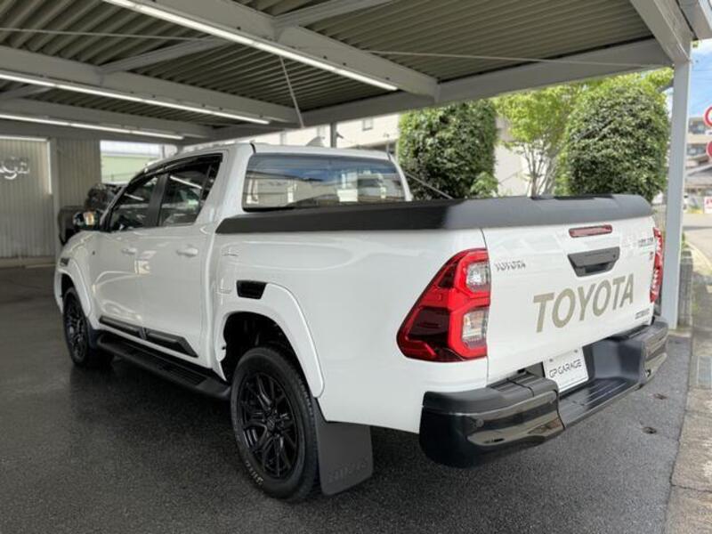 HILUX