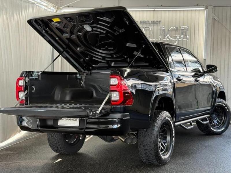 HILUX