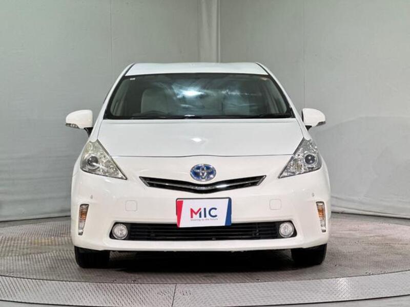 PRIUS ALPHA