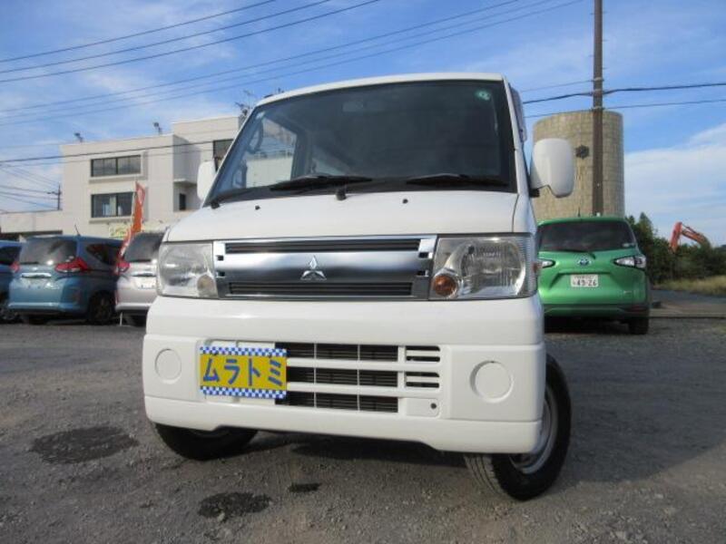 MITSUBISHI MINICAB VAN