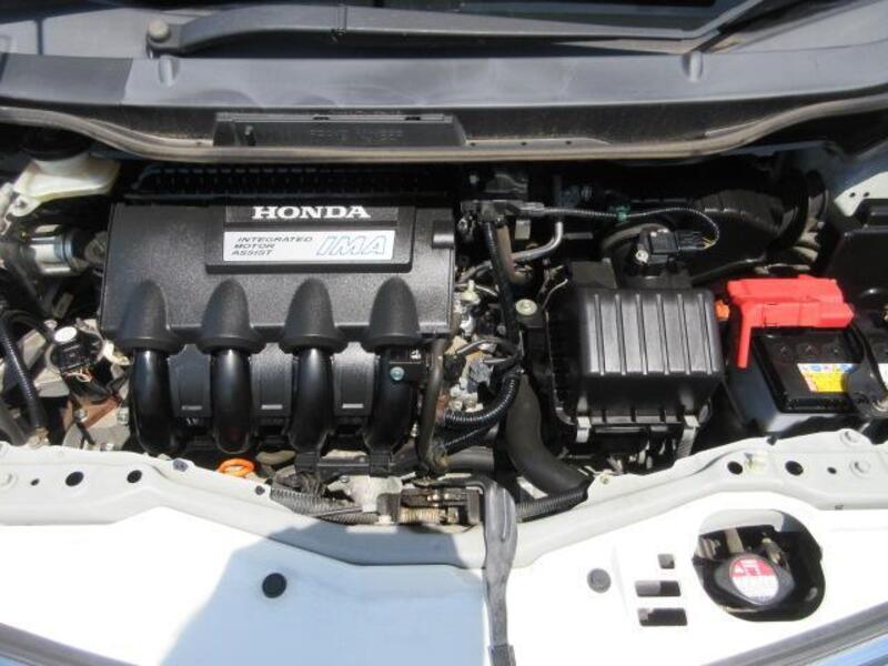 FIT HYBRID