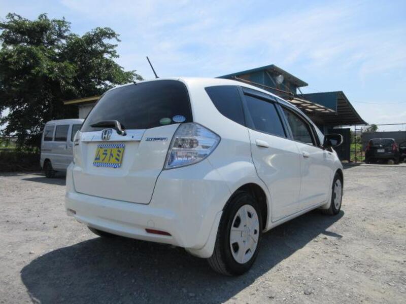 FIT HYBRID