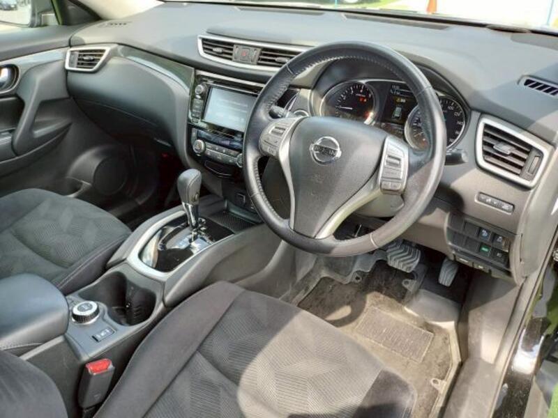 X-TRAIL