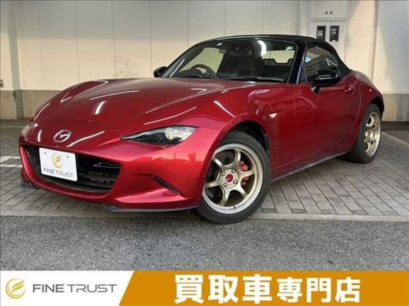 ROADSTER-0