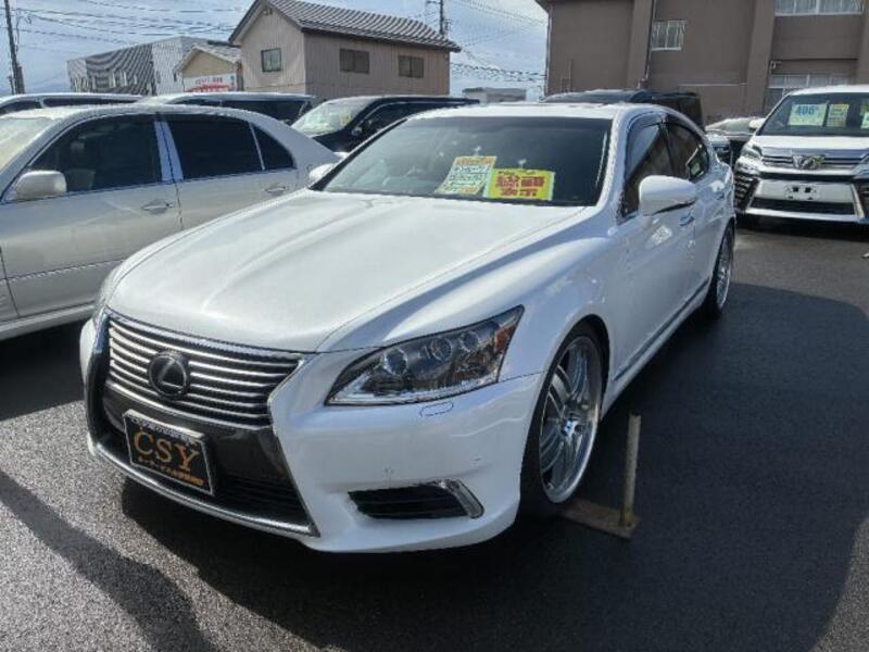 LEXUS LS