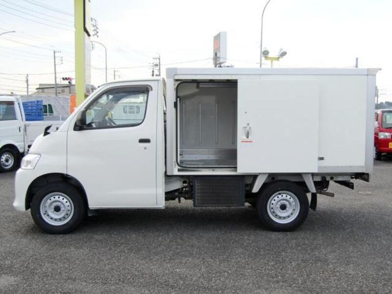 BONGO TRUCK