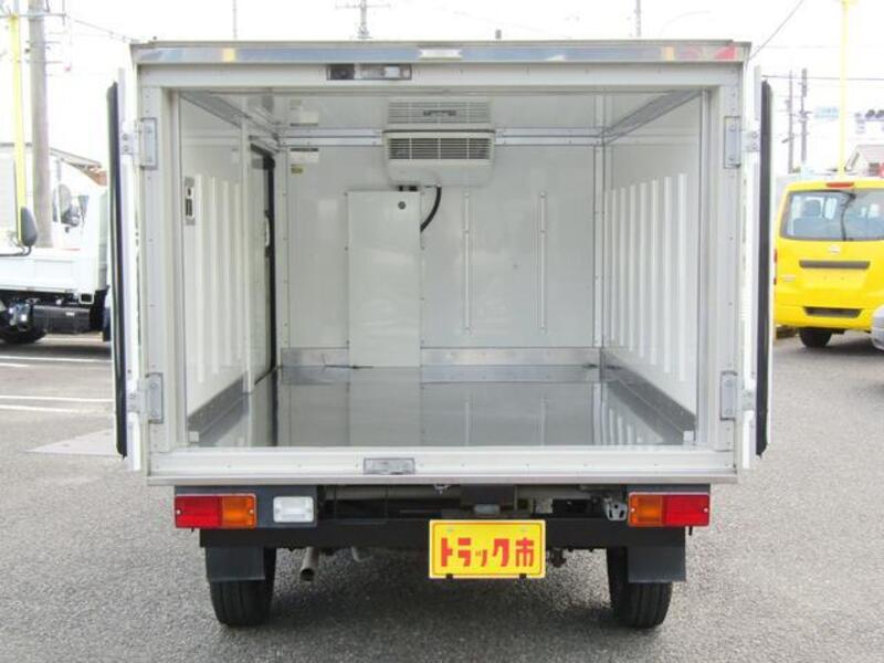 BONGO TRUCK