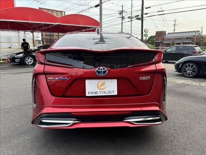 PRIUS PHV
