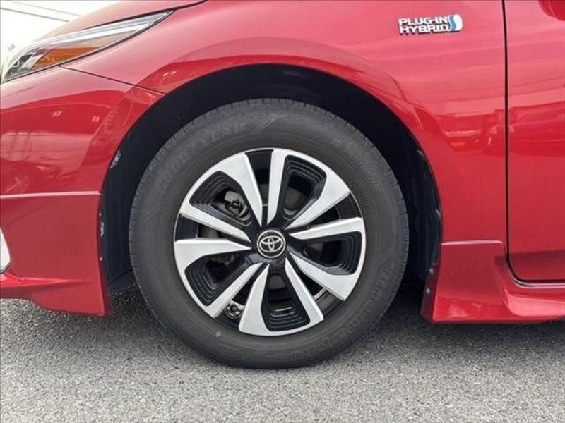 PRIUS PHV