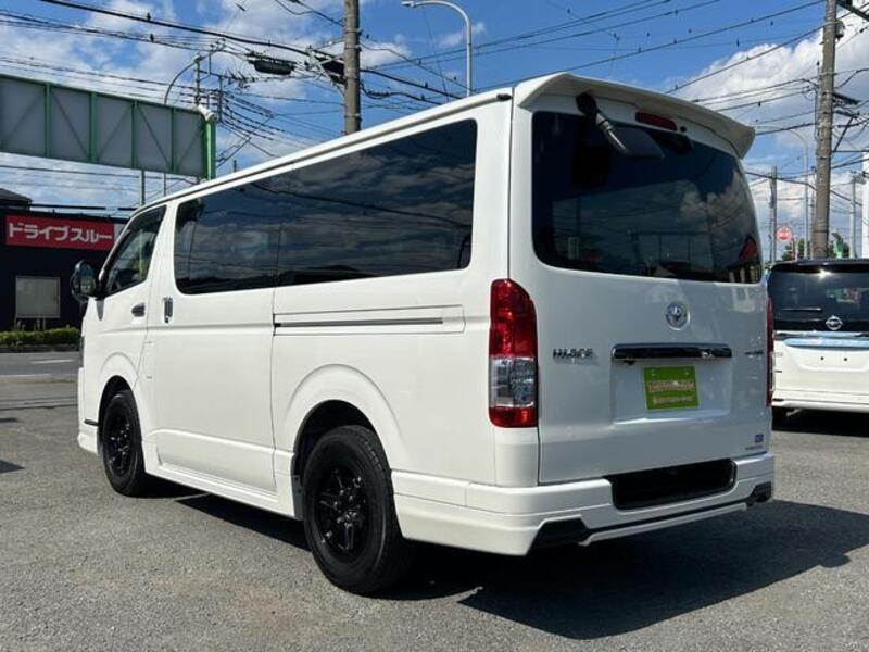 HIACE VAN