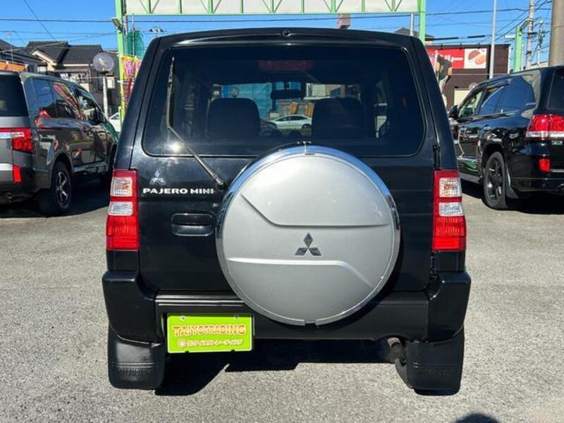 PAJERO MINI