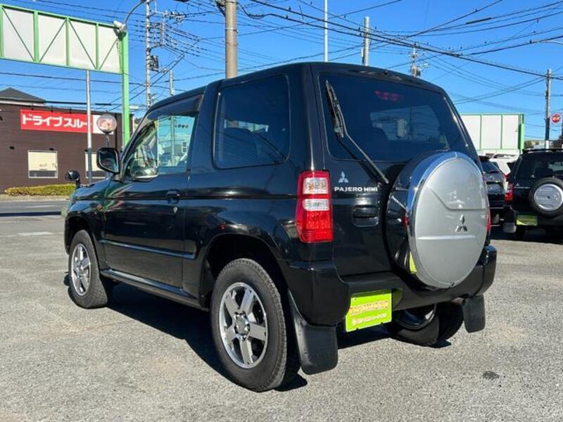 PAJERO MINI