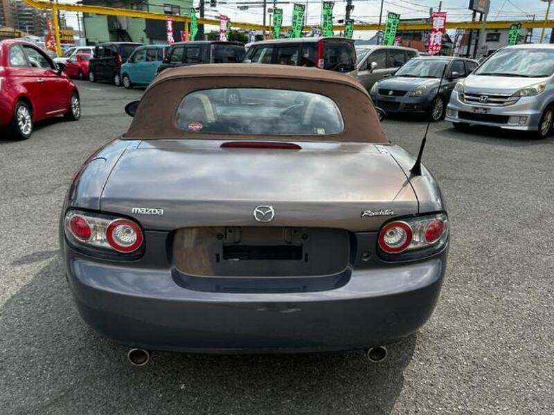 ROADSTER