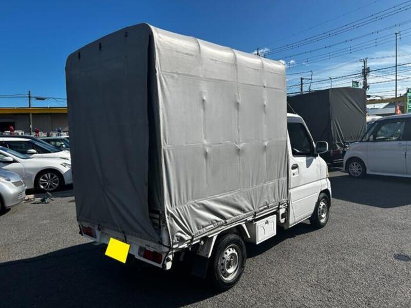 CLIPPER TRUCK