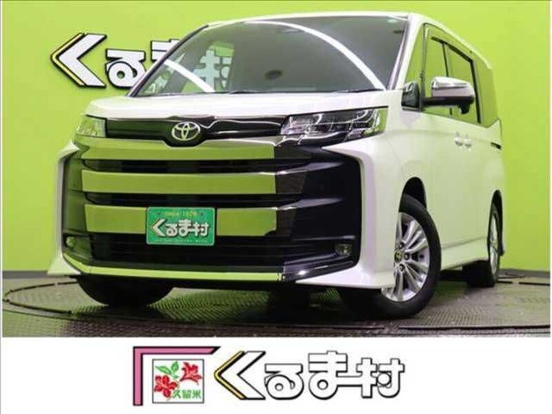 TOYOTA NOAH