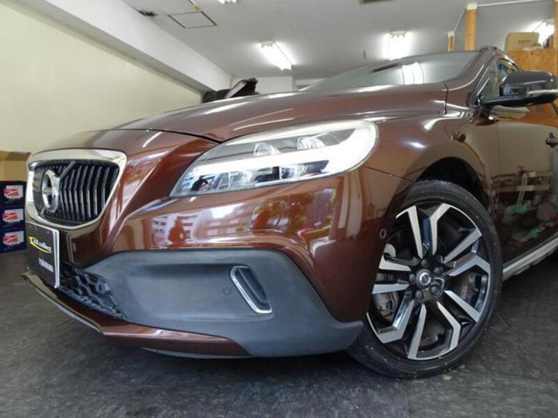 V40