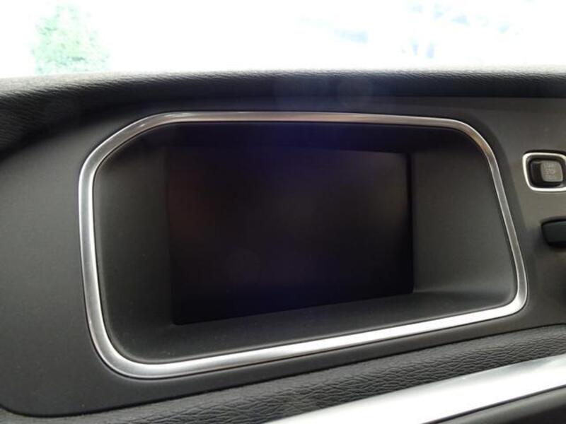 V40