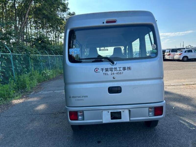 MINICAB VAN