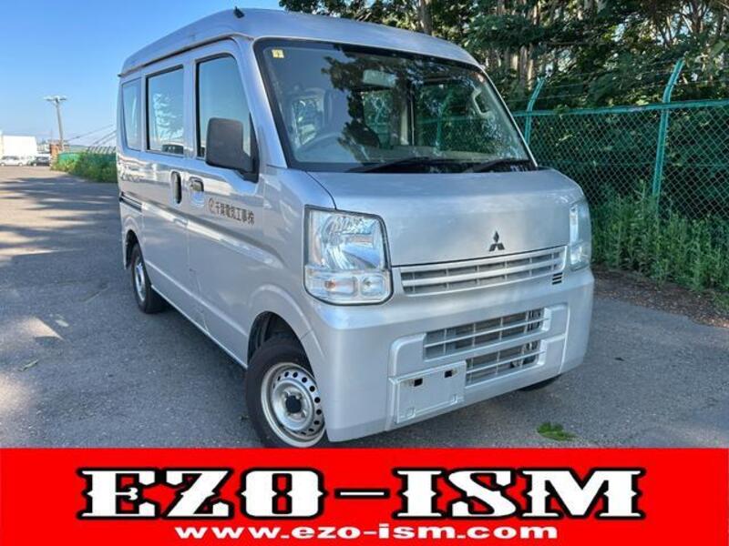 MITSUBISHI MINICAB VAN